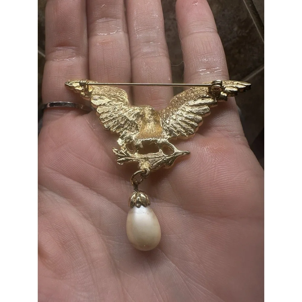 Vintage Gold Tone Eagle Brooch Pin Dangling Faux Pearl Patriotic Statement Jewel